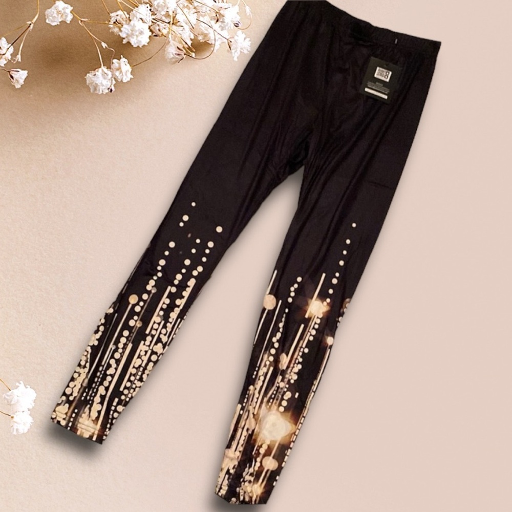 NWT! Leggings with Circle pattern - Picture 3 of 10